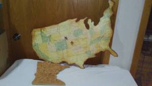 lot 714 image: Minnesota State Wood Map And Metal USA Map.