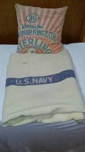 lot 719 image: Vintage Wool US Navy  Blanket.