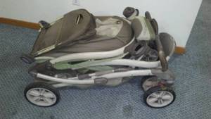 lot 767 image: Grace Deluxe Stroller.