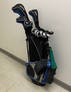 lot 105 image: Force Tour RAM Golf Clubs and bag
