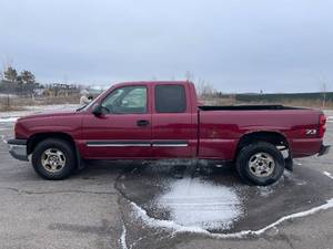 lot 15C image: 2004 Chevrolet Silverado 1500 Z71 - 4X4