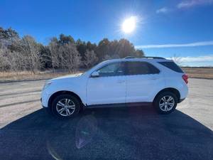 lot 14M image: 2010 Chevrolet Equinox LT - AWD