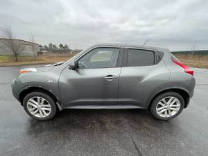 lot 15V image: 2011 Nissan Juke SV - AWD