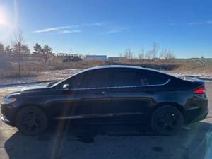 lot 2 image: 2017 Ford Fusion Se - 99,259 MILES