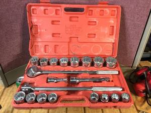 lot 60 image: Complete 34 Dr Ratchet - Socket Set