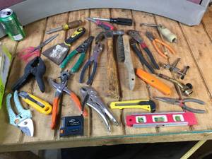 lot 86 image: Group Practical Hand Tools