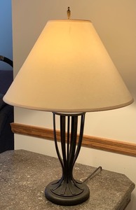 Beautiful Three Light Setting Bedside  Table Lamp