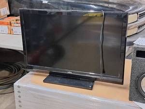 lot 812 image: Sanyo 42 TV DP42410