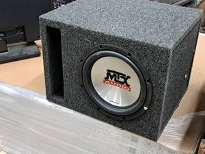 lot 813 image: MTX Audio Thunder Speaker