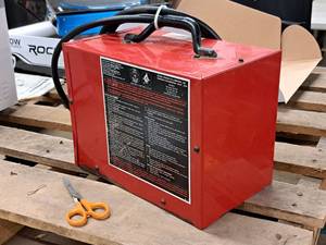 lot 808 image: Sheu Products Universal 30000-BTU Propane Construction Heater 30-FAS