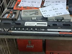 lot 843 image: Powerbuilt Serpentine Belt Tool 13-piece