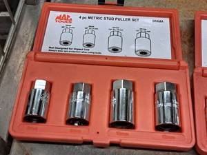 lot 855 image: Mac Tools Metric Stud Puller Set SR4MA 4-piece with Case