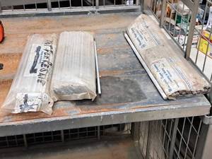 lot 860 image: Welding Rods - 14 (x2) and 18 (x1)