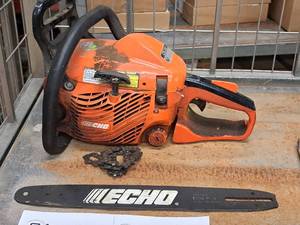 lot 859 image: Echo 14 Gas Chainsaw CS-310