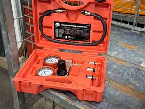 lot 857 image: Differential Cylinder Pressure Tester