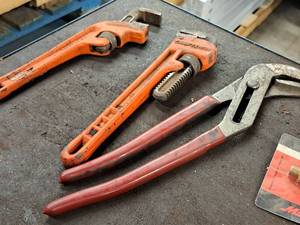 lot 875 image: Lot of (3) Hand Tools - 16 Pliers, 14 Pipe Wrench, 12 Pipe Wrench