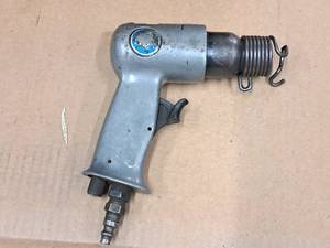 lot 870 image: Tough Mechanics Air Hammer