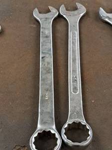 lot 886 image: Lot of (2) Combination Wrenches - 1-12 and 1-58
