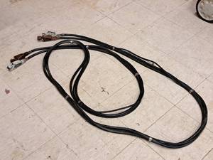 lot 913 image: Heavy Duty 17 Jumper Cables