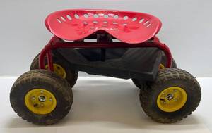 lot 24 image: Rolling Garden Automotive Workseat