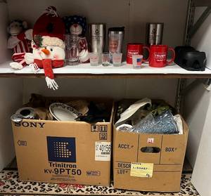 lot 67 image: Vintage Christmas Dcor & More