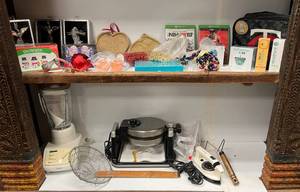 lot 2 image: Misc. Vintage Items & More