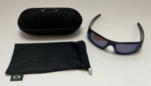 lot 80 image: Oakley Polarized Prism Gascan Sunglasses With Hard Case & Protective Pouch