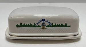 lot 90 image: Vintage Land O Lakes Butter Dish (With Discontinued Indian Woman Logo)