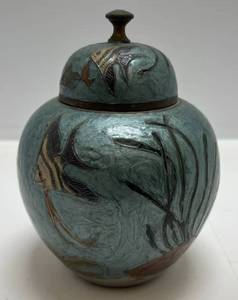 lot 137 image: Vintage Brass Painted Ginger Jar With Lid 6 34