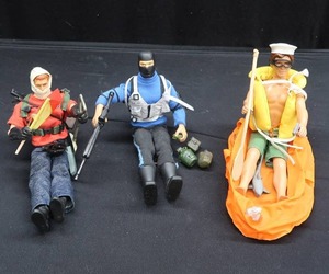 3 GI JOE DOLLS
