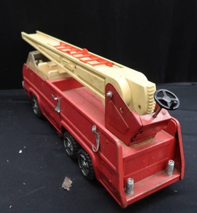 VINTAGE TONKA FIRETRUCK