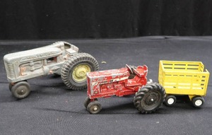  VINTAGETRACTORS LOT OF 2