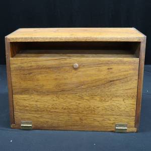 WOODEN DESK ORGANIZER