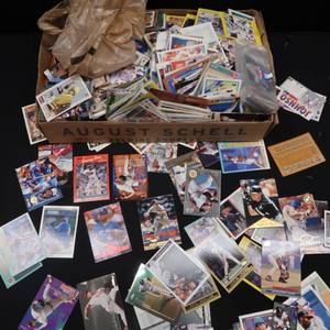 BASEBALL COLLECTOR CARDS