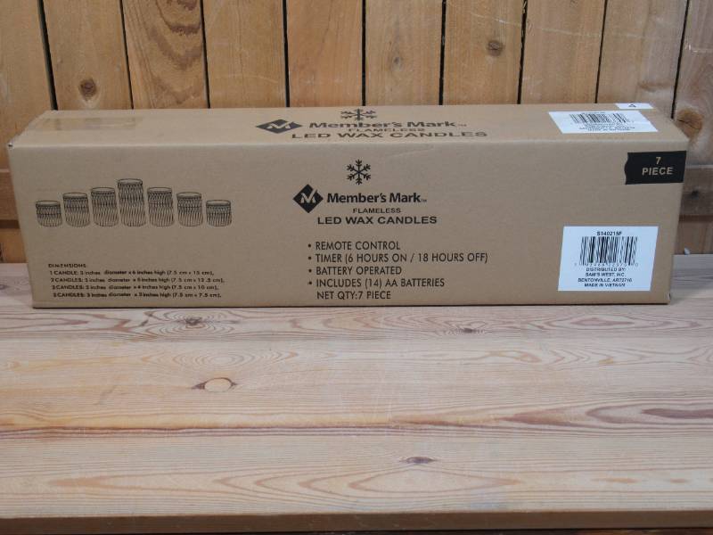 lot 151 image: Members Mark Flameless LED Wax Candles (7 Count)