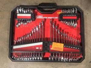 lot 7 image: Husky SAE and Metric Combination Wrench Set with Tray (44-Piece)  Customer Returns See Pictures