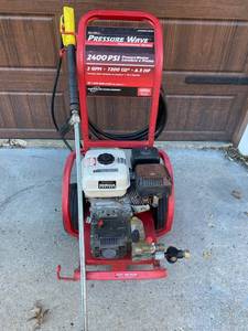 lot 2 image: Professional Series Honda Power Wave Pressure Washer