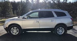 lot 4 image: 2008 Buick Enclave CX