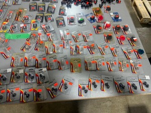 lot 51 image: TABLE FULL OF COMMERCIAL TRUCK ACCESORIES