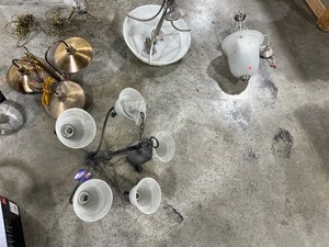 lot 13 image: LOT OF 8 HANGING LIGHTS