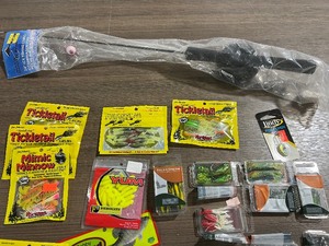 lot 78 image: ICE FISHING LOT