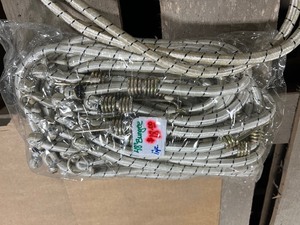 lot 99 image: BUNGEE CORDS