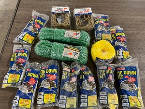 lot 92 image: VARIETY OF POLY ROPE TIE DOWNS