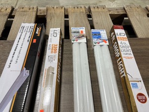 lot 75 image: LOT OF 3) 48 SHOP LIGHTS & 2 BULBS