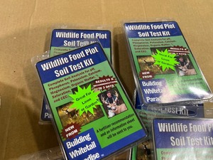 lot 156 image: DEER BAIT LOT