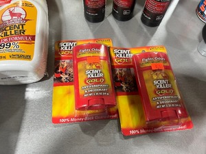 lot 154 image: SCENT KILLER CLOTHING SPRAY, LAUNDRY DETERGENT, & TINKS FIELD WIPES