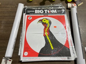 lot 145 image: 170 BIG TOM TURKEY TARGETS & 6 GROUND STRIKE TARGETS