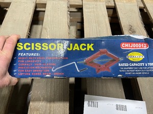 lot 127 image: 2 TON SCISSOR JACK