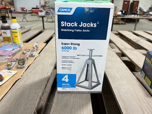 lot 129 image: 6000LB STABILIZING JACK