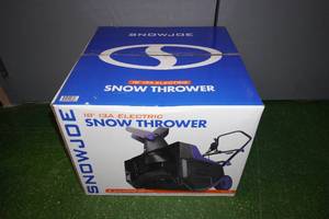 lot 1J image: Snow Joe 18 13A Electric Snow Thrower